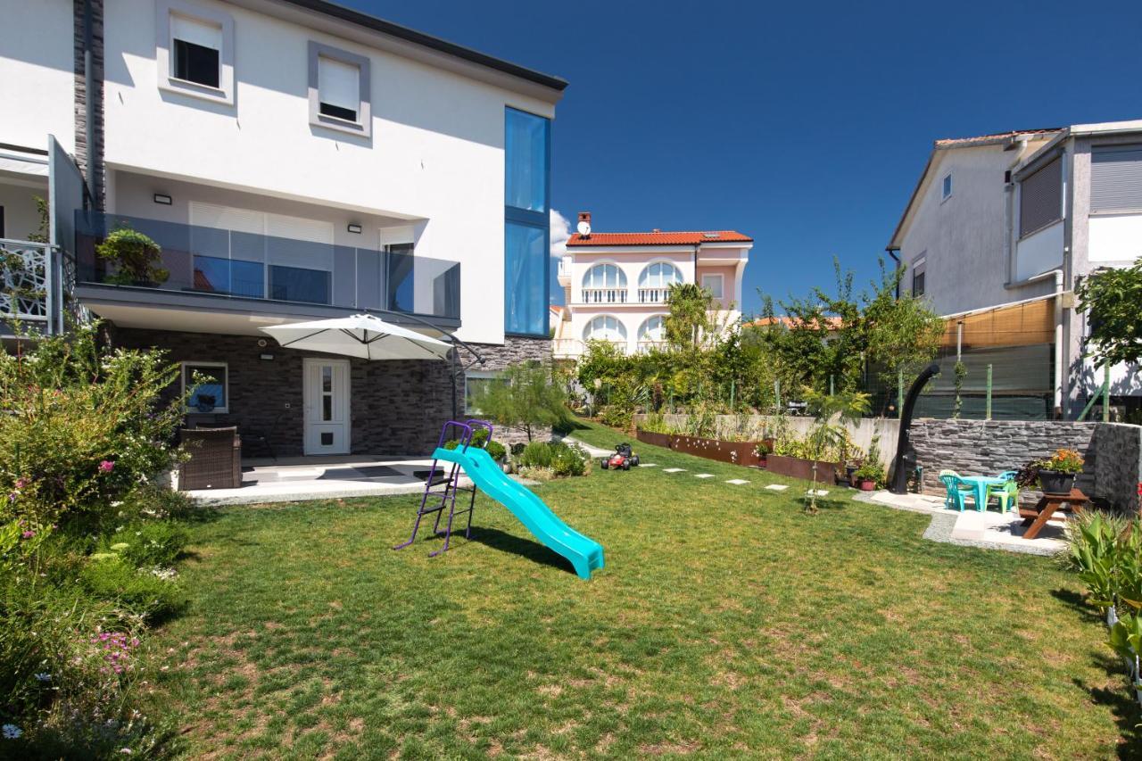 Apartment Odore Di Mare With Beautiful Garden Krk Town Exterior foto
